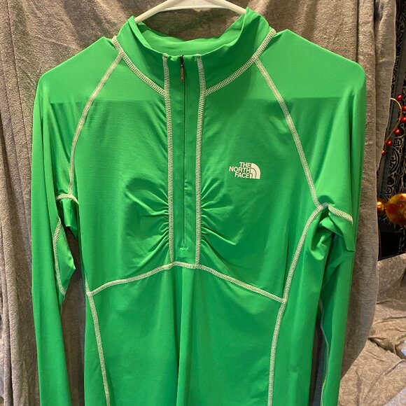 The North Face Tops - The North Face 1/4 Zip Shirt Womens Small Heather Green Flash Dry MEDIUM